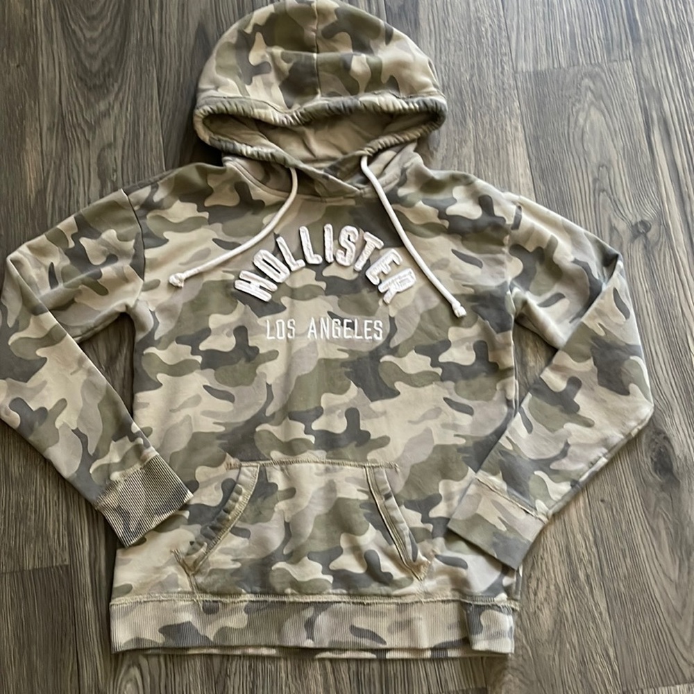 Camo hollister hoodie